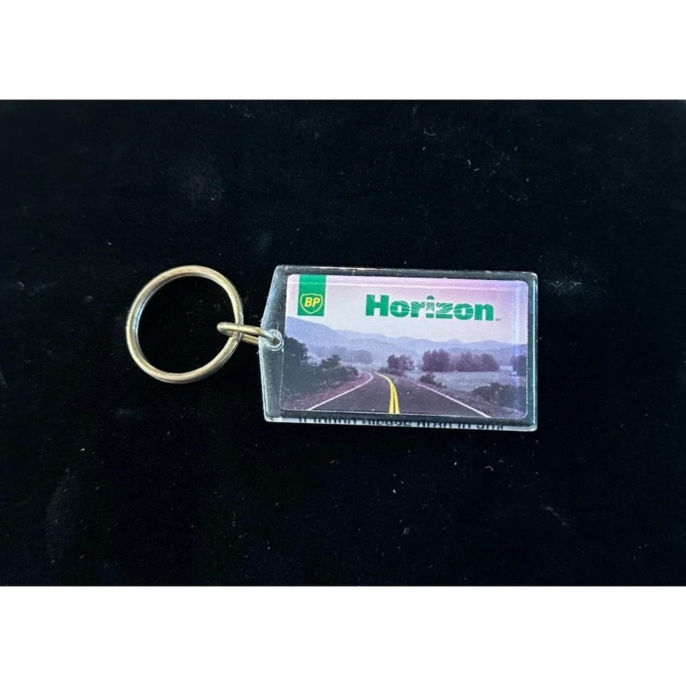 Horizon Car Rental Cheyenne WY Vintage Keychain Key Chain Ring‎ Loop Holder